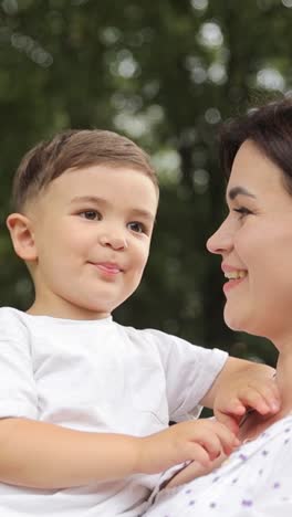 vínculo entre la madre y el hijo