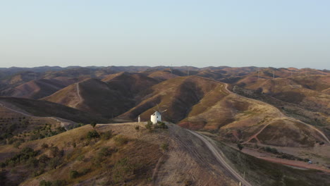 Video-De-Colinas-Y-Recursos-Eólicos-Como-Energía