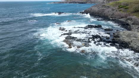 Rocky-Coast-on-Volcanic-Hawaiian-Island-of-Maui---Aerial-Establishing