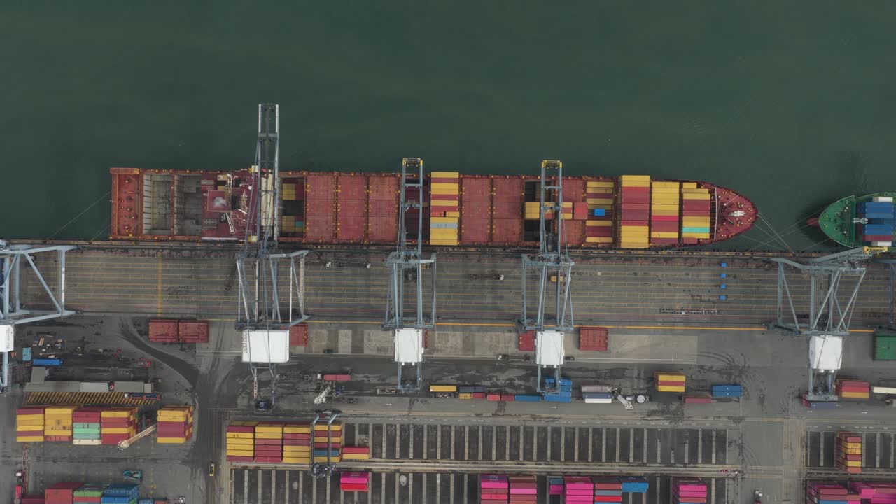 Large container vessel supporting global trade and logistics in Asia