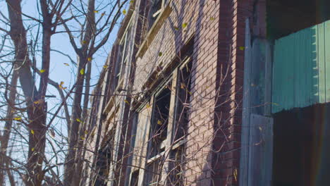 outside-of-a-deserted-abandoned-factory-building-in-Northeast-Ohio-on-a-sunny-day-urban-blight