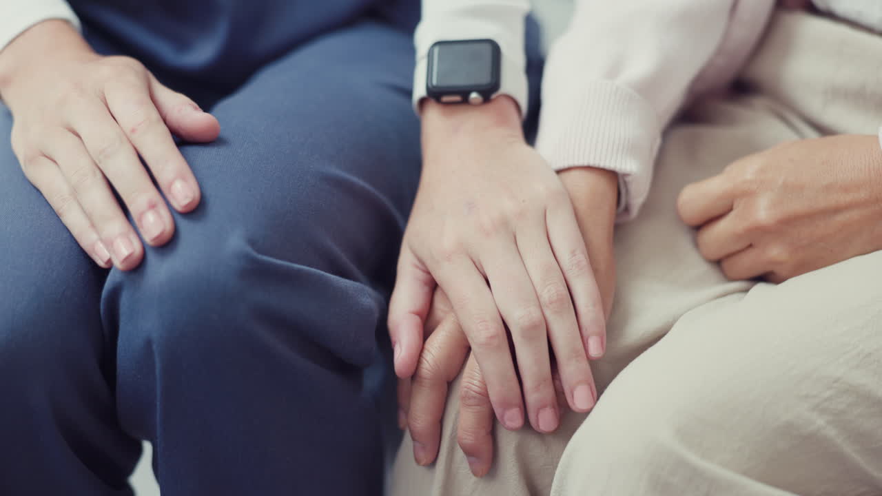 손, 클로즈업 또는 간호사와 함께 공감