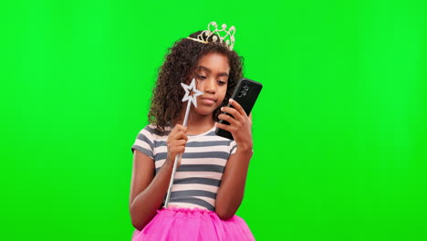 Phone,-girl-and-princess-on-green-screen