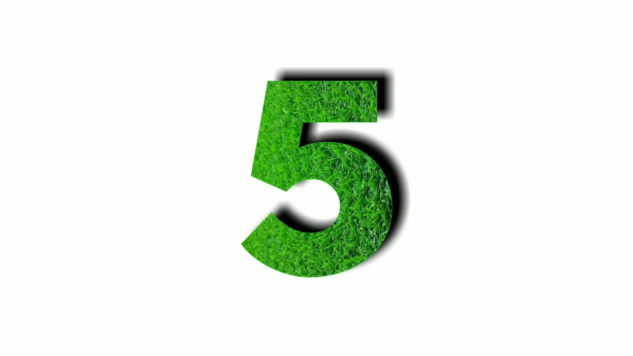 Animazione conto alla rovescia da 10 a 1 in motion graphics con texture di erba verde su sfondo bianco per elementi video, numeri a tema naturale.