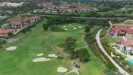 Vista-Aérea-Del-Campo-De-Golf-De-La-Playa-De-Monarca-Dana-Point-California