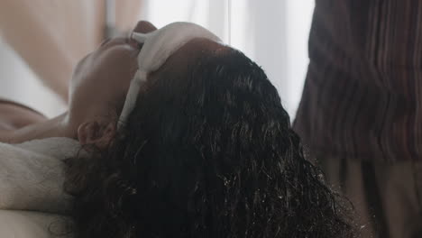 Ayurvedic Shirodhara Treatment