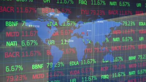 Animación-Del-Procesamiento-De-Datos-Financieros-Sobre-Un-Panel-Solar-Del-Mapa-Mundial.