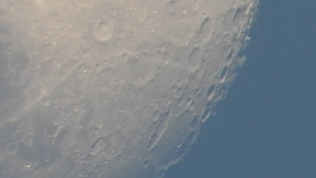 아름다운 달 가까이 - 점