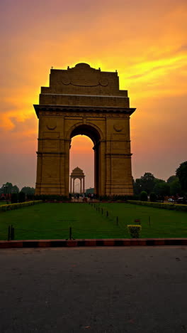 india gate at sunset
