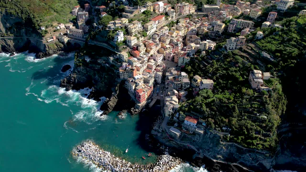이탈리아 해안 어촌 마을 riomaggiore cinque terre italy