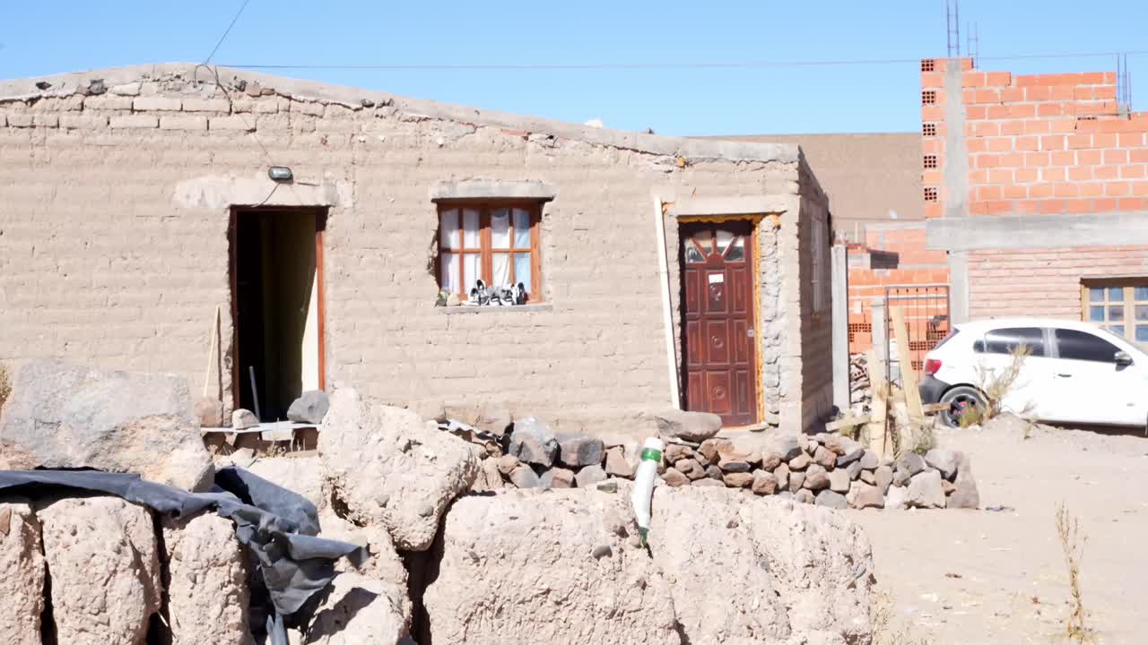 아르헨티나 주 주주이 지방 에 있는 전통적 인 아도브 집