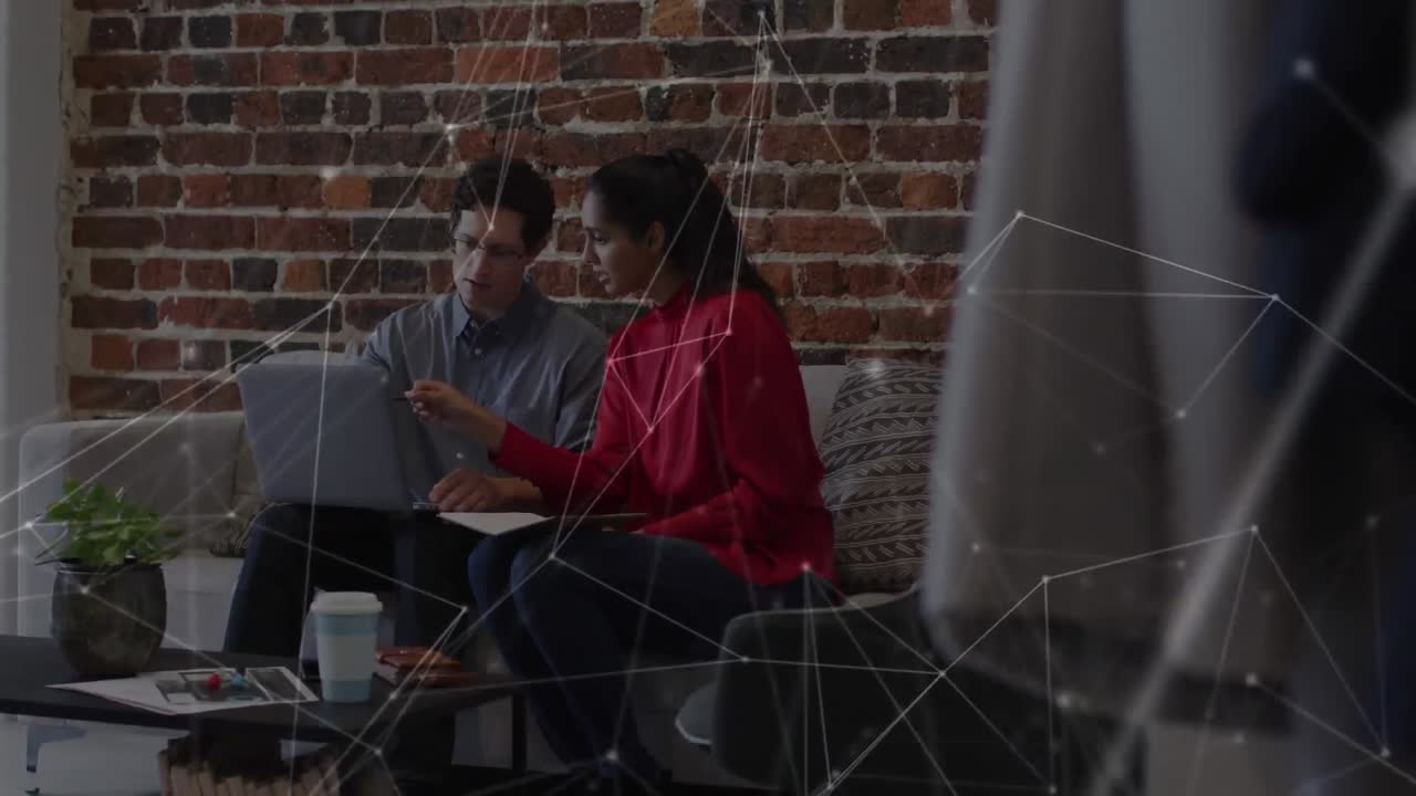 animación de la red de conexiones sobre personas de negocios en la oficina