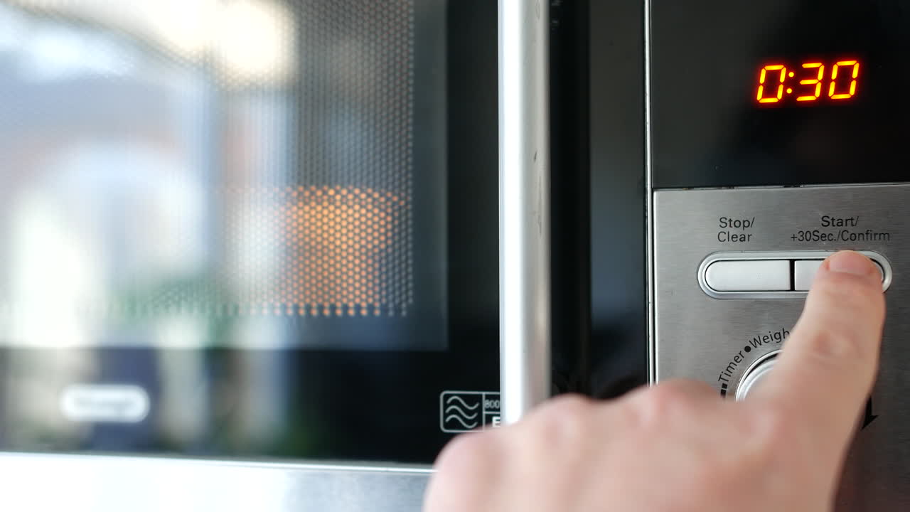 usando microondas de cerca