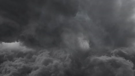 Nubes-De-Tormenta-Oscuras-Y-Relámpagos-En-El-Cielo-Oscuro.