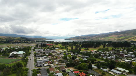 panoramic view of cromwell town on cloudy day