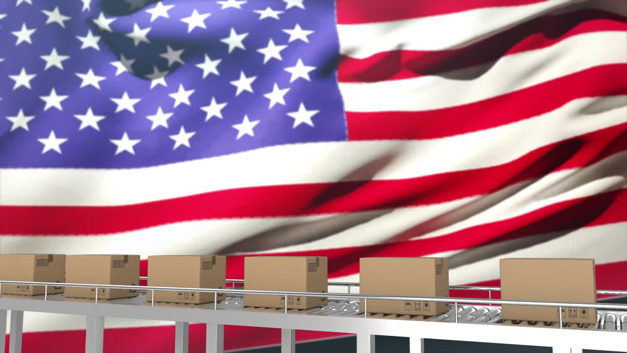 Animazione di nastro trasportatore con scatole di cartone sulla bandiera degli Stati Uniti d'America