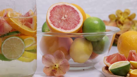 making citrous fruits infusion water