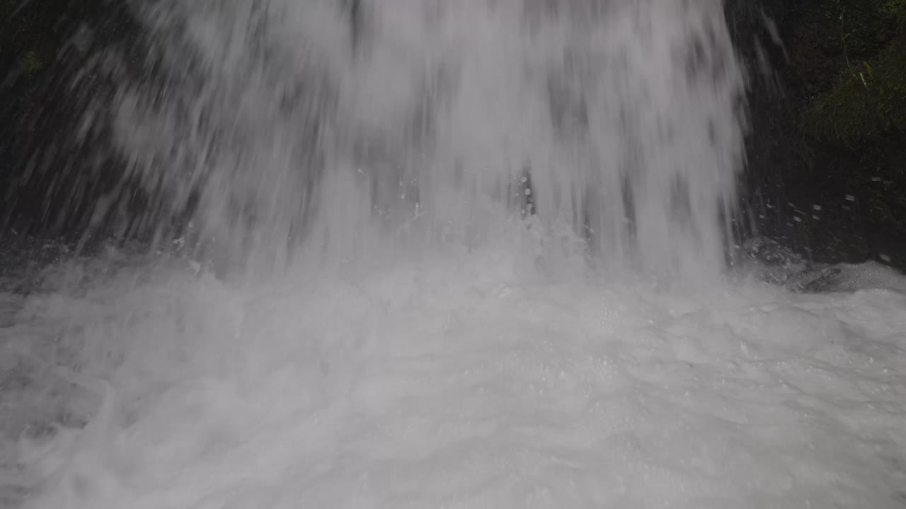 페루 쿠스코의 poc poc 폭포