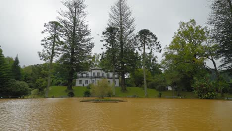 Terra-Nostra-Park's-Thermal-Water-Tank:-Azores-Landmark,-São-Miguel