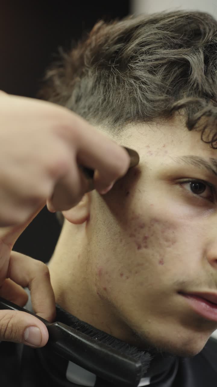 Tagliarsi i capelli