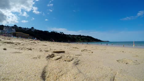 Vista-De-Lapso-De-Tiempo-De-La-Playa-Y-El-Mar,-La-Costa-En-La-Bahía-De-Carbis,-St-Ives,-Cornualles,-Penzance