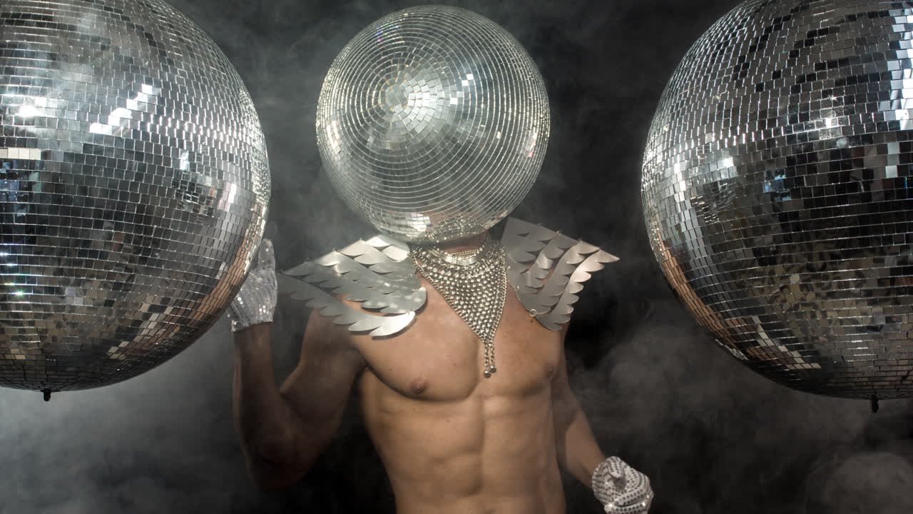 discohead gabor 4k 00