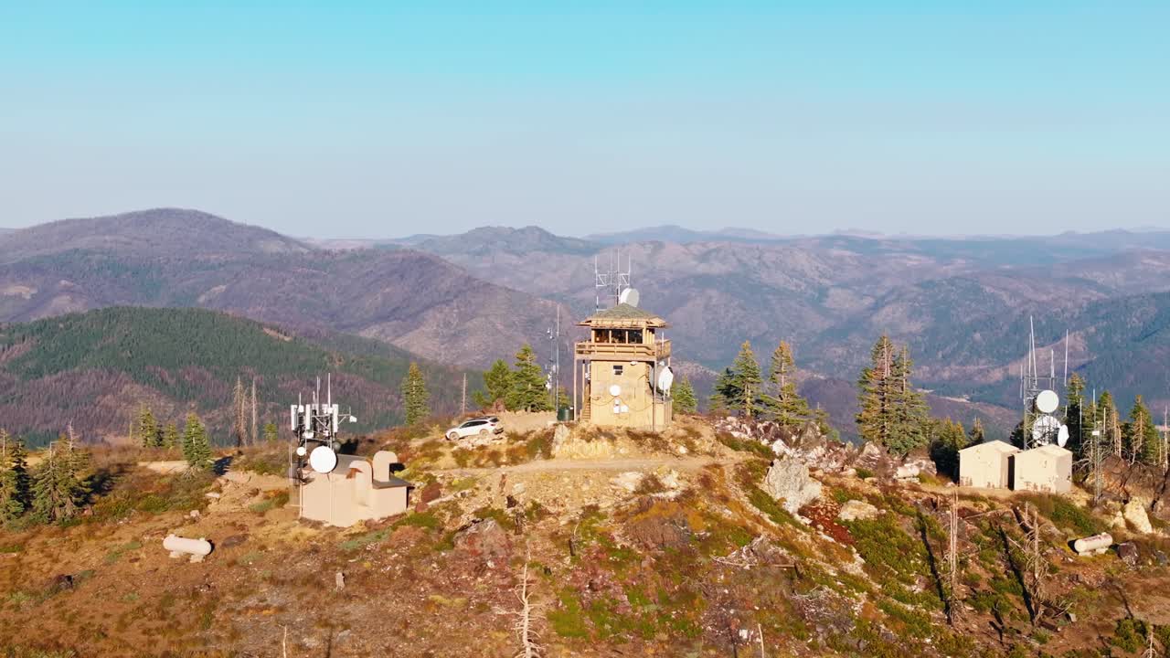 Scenic Mount Hough Fire Lookout in California's mountain landscape