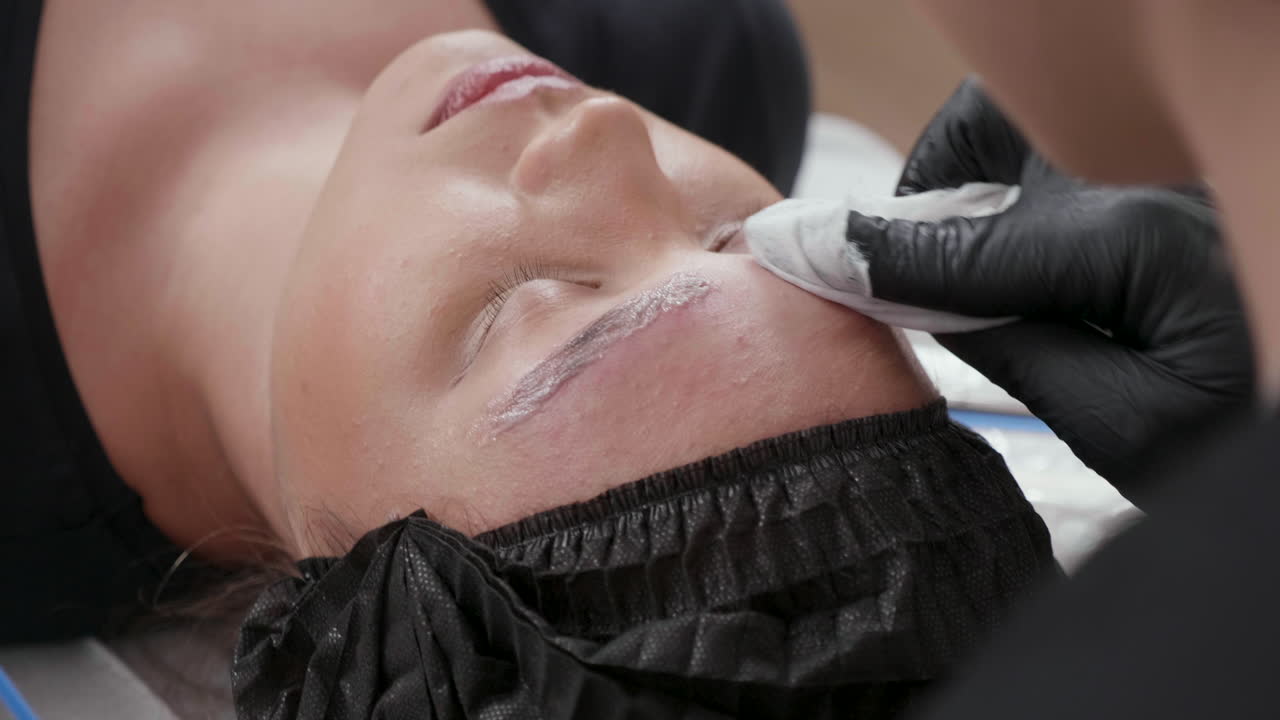 Eyebrow shaping and lamination process