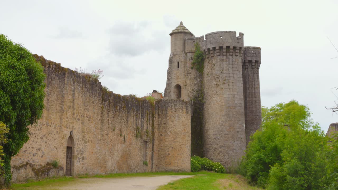 Parthenay Castle - Ancient Fortified Castle In Parthenay, Deux-Sevres, France. wide tilt-down shot