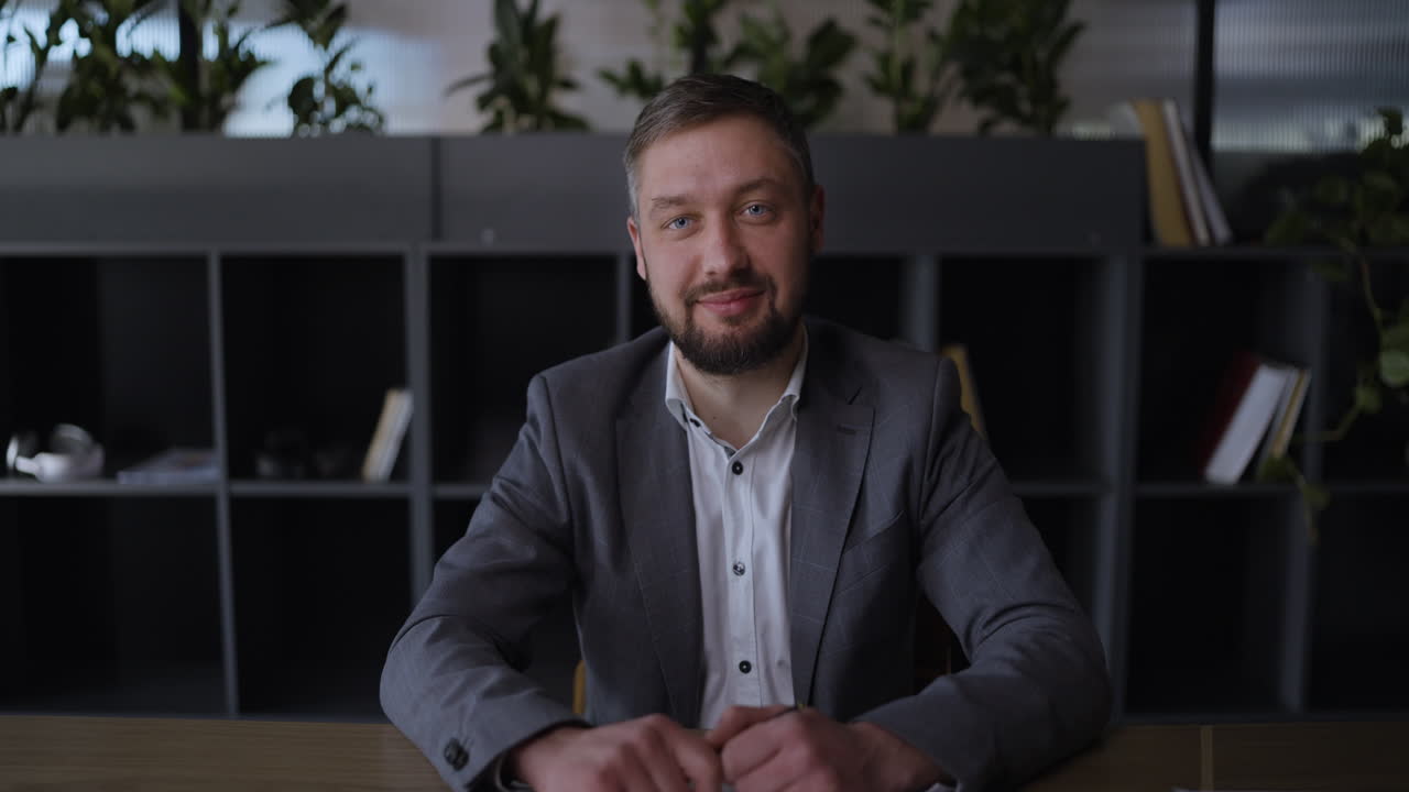 hombre de negocios en una reunión