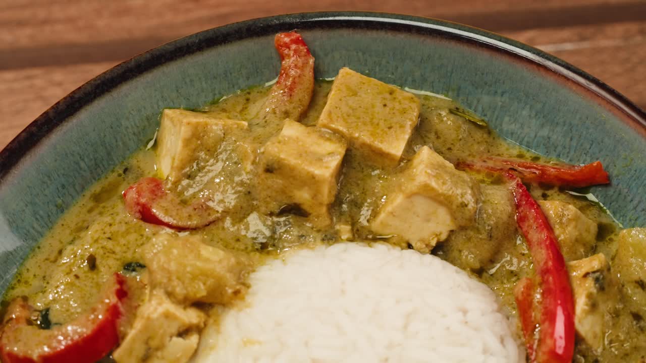 Tofu Green Curry with Rice