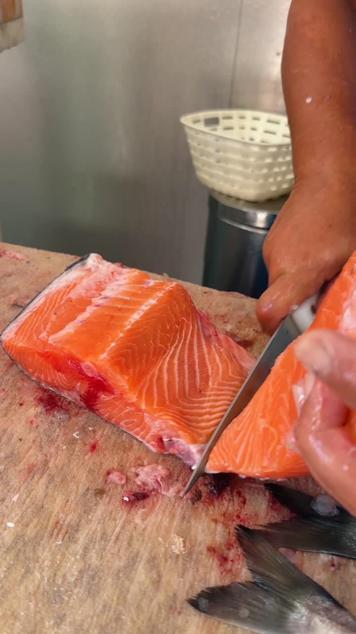 Cutting a Salmon Fillet