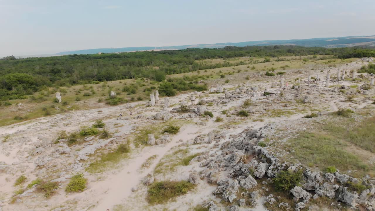 imágenes aéreas de drones de ruinas antiguas, bulgaria