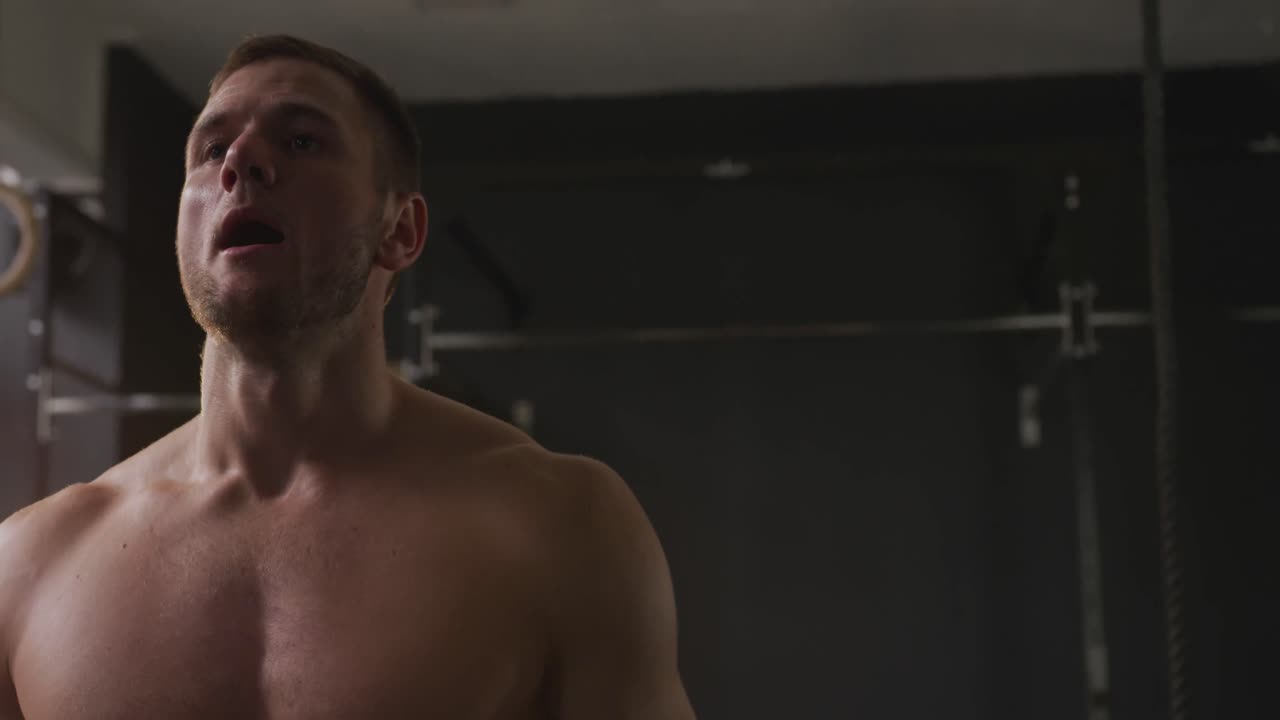 체육관 에서 크로스 트레이닝