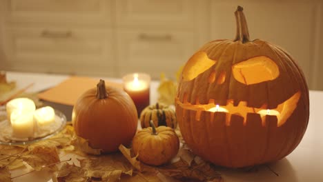 Jack-o-lantern-and-pumpkins