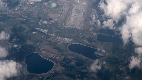 Drohnenaufnahmen-Aus-Der-Luft-Von-Wasserreservoirs-Der-Regierung-In-Einer-Wasseraufbereitungsanlage