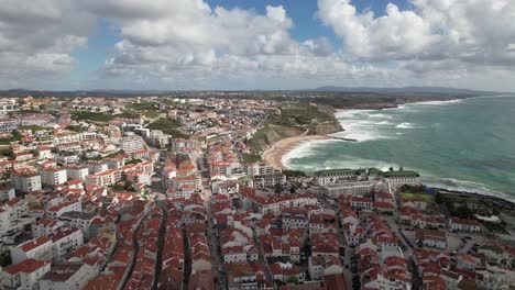 Volar-Sobre-La-Ciudad-De-Ericeira-En-Portugal-02