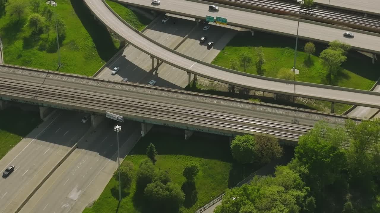 Aerial view of Chicago highways and green spaces in the city