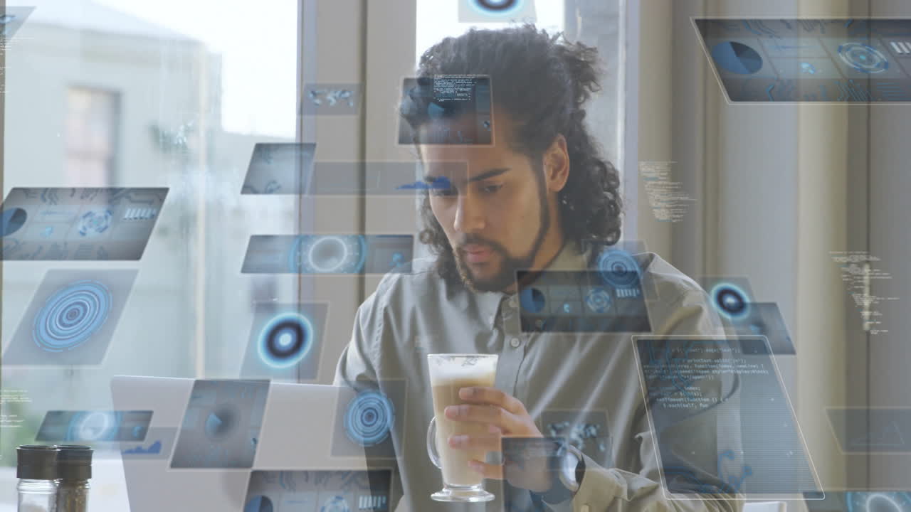 animación de pantallas de interfaz sobre hombre de negocios casual biracial usando portátil en una cafetería