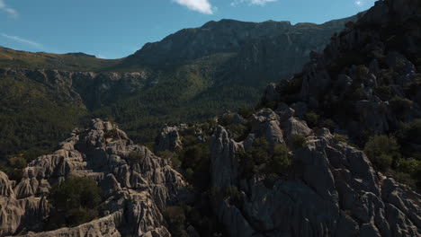 palma de mallorca sa calobra puerto de soller cumbres de las montañas