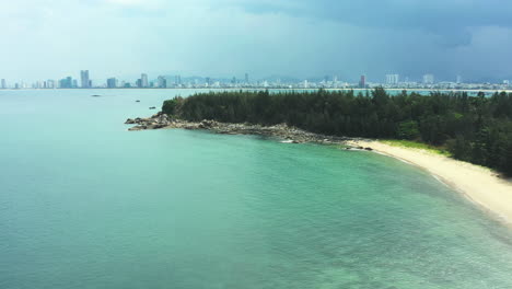 the ocean is seen from any part of this city