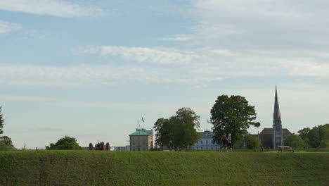 Menschen-Joggen-Im-Park