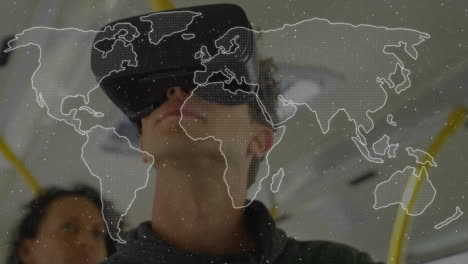 hombre usando auriculares de realidad virtual en un atlas