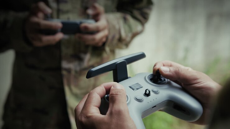 Drone di piloti soldato segreti per bombardare l'obiettivo dell'esercito