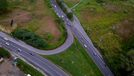 Autobahnen-Mit-Hohem-Verkehrsaufkommen-Z