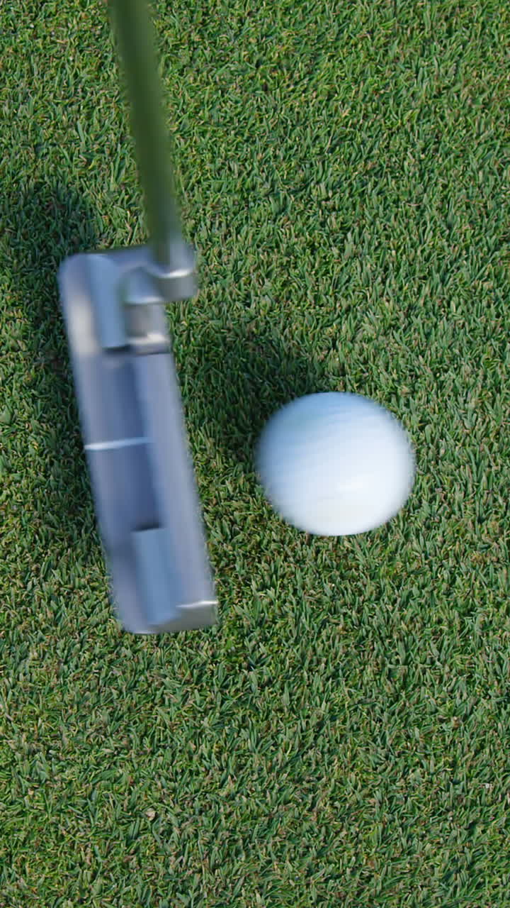 jugador de golf jugando al golf