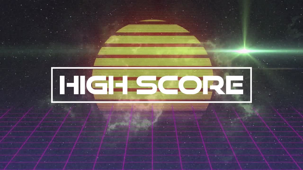 Zářící disk vystupující z mřížky, vytváří banner s nápisem HIGH SCORE, s glitchem a rozmáhajícím se zeleným zábleskem.