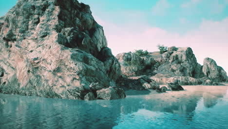 costas rocosas y paisajes mediterráneos
