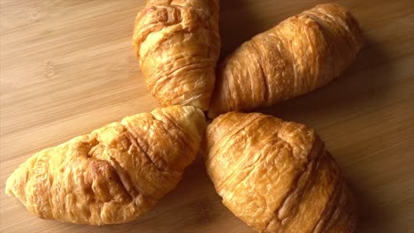 croissants en video 4k como el fondo 02