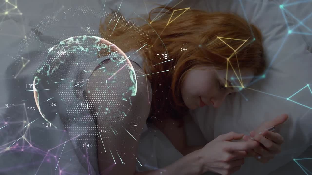 анимация сети цифровых иконок и вращающийся глобус над женщиной с помощью смартфона